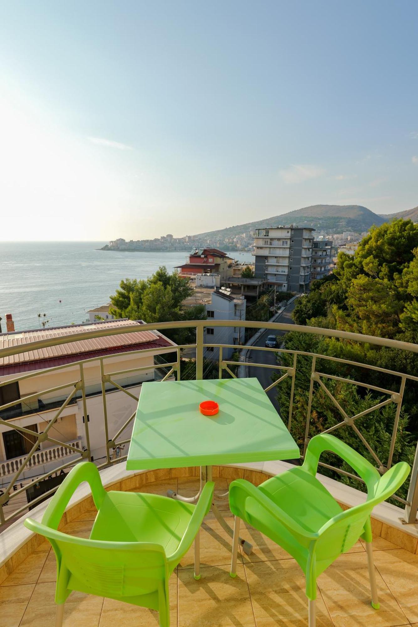 Unico Apartamento 3*