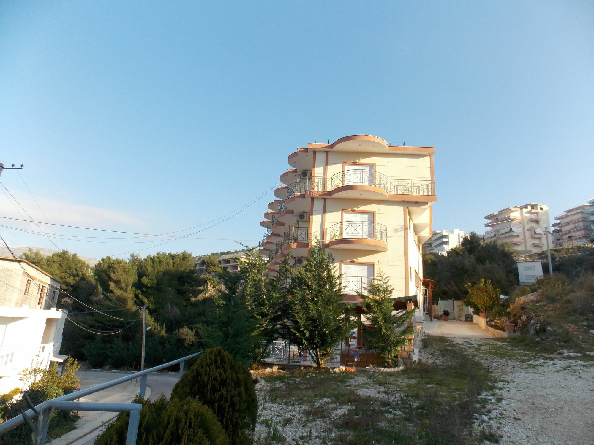 Unico Apartamento 3*